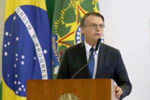 Leia mais sobre o artigo PGR pede ao STF abertura de inquérito por prevaricação contra Jair Bolsonaro