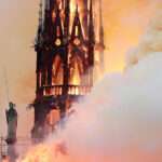 Incêndio atinge a Catedral de Notre-Dame, em Paris