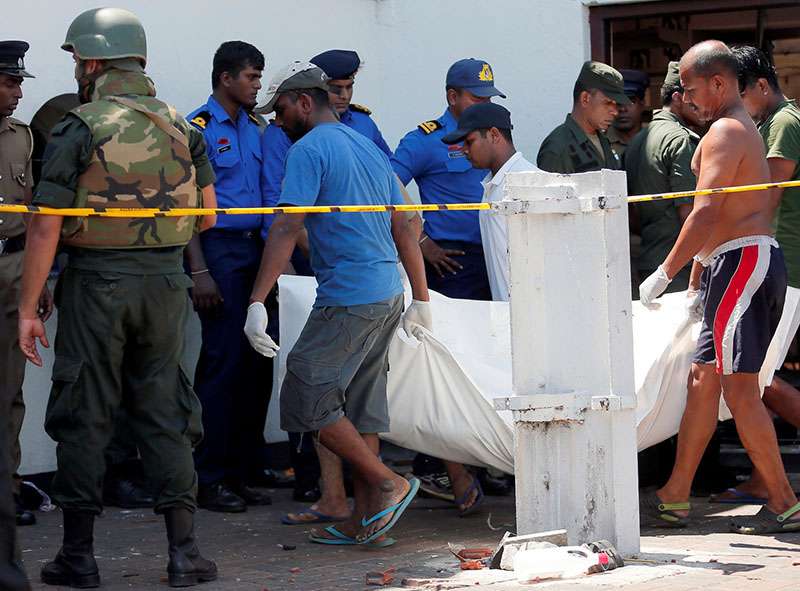 Leia mais sobre o artigo Explosões em hotéis e igrejas deixam centenas de mortos e feridos no Sri Lanka