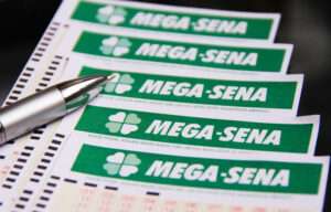Leia mais sobre o artigo Mega-Sena desta quarta-feira (28/04) tem prêmio estimado de R$ 28 milhões