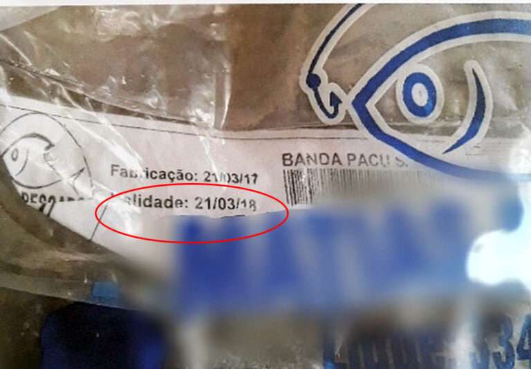 Peixaria é autuada por vender produtos vencidos ha mais de um ano em MS