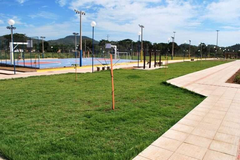 Moradores de 2 quadras do Ana Brites vão receber matrículas dos imóveis