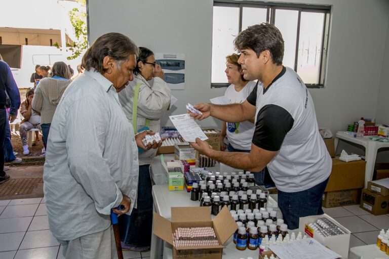 Ação social atende moradores do conjunto habitacional Flamboyant III