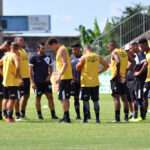 Com dois meses de salários atrasados, jogadores do Corumbaense cobram posicionamento do Clube