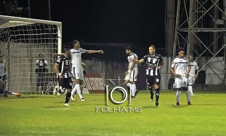 Corumbaense goleia Sinop e se fica perto de conquistar a classificação