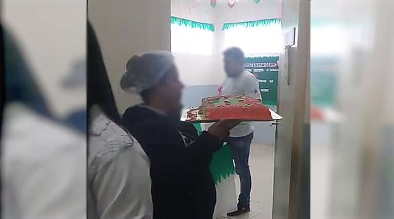 Funcionários deixam pacientes à espera enquanto fazem “festinha” em unidade de saúde de Corumbá | Vídeo