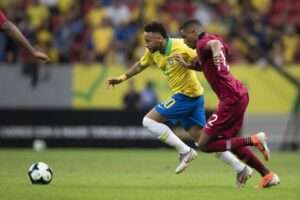 Leia mais sobre o artigo Entorse no tornozelo tira Neymar da Copa América