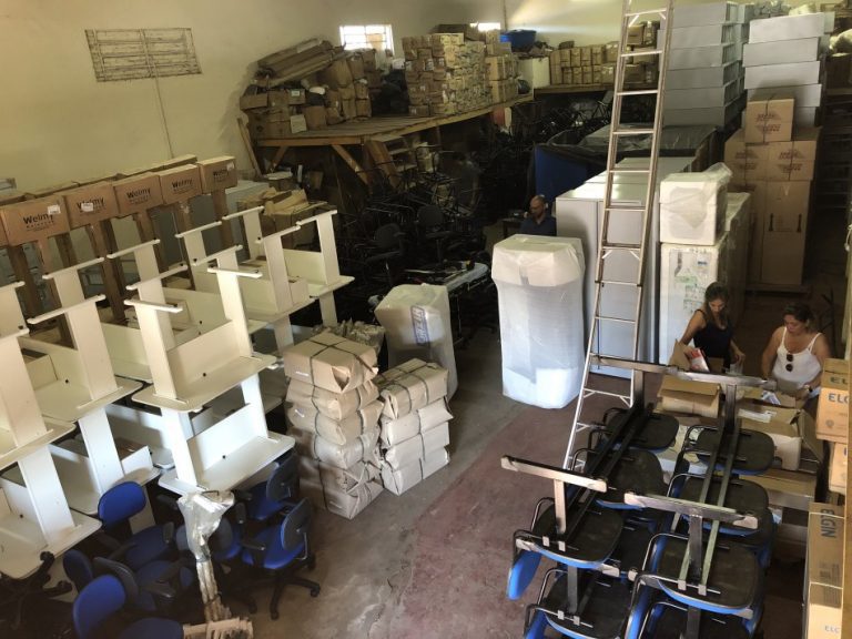 Prefeitura adquire mobiliário para as Unidades de Saúde