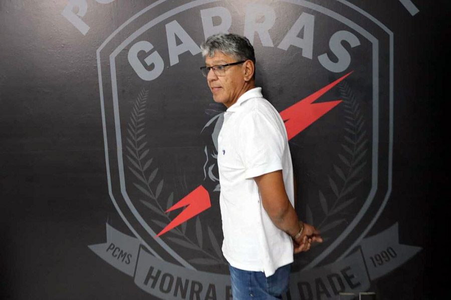 Após ser capturado em Corumbá, assassino de promotor é transferido sob forte esquema de segurança 2 foragido2 2