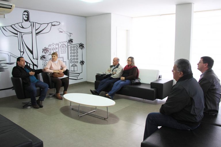 Em reunião, Município e representantes do MT discutem política de pesca