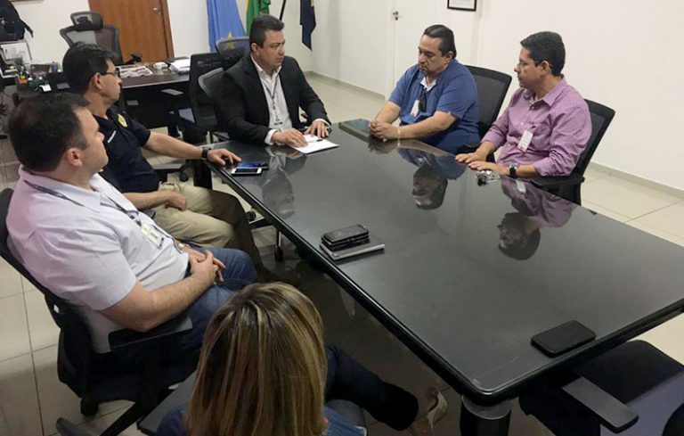 Parceria com a PRF viabiliza mais duas viaturas para Agência Municipal de Trânsito