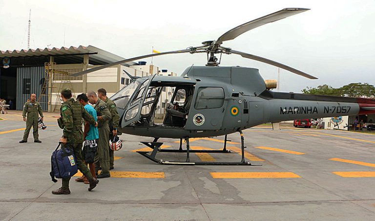 Jovem de 18 anos é socorrido por Militares da Marinha no Pantanal