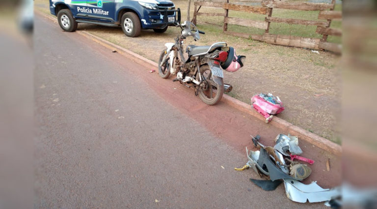 Homem fica ferido após colisão entre motocicletas no Cravo Vermelho