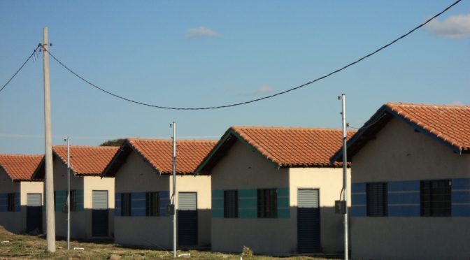 Agehab notifica beneficiários de Corumbá por inadimplência