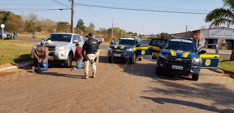 Policial Militar da reserva é preso pela PRF com carregamento de cigarros contrabandeados