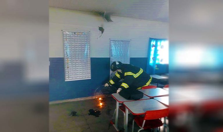 Princípio de incêndio mobiliza equipes do Corpo de Bombeiros em escola de Ladário
