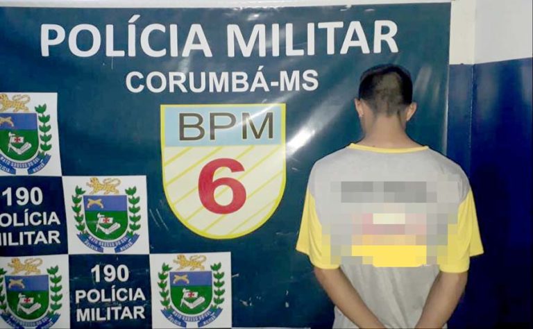 Funcionário de lanchonete é detido após furtar celular do patrão