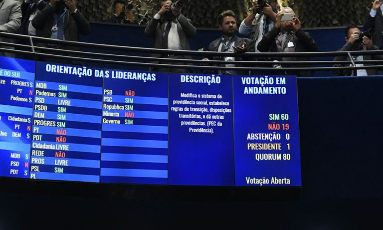 Senado aprova texto-base da reforma da Previdência em segundo turno