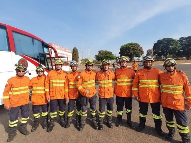 Bombeiros especialistas em incêndios florestais retornam a MS para reforçar combate as queimadas no Pantanal