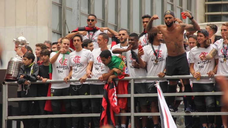 Com derrota do Palmeiras, Flamengo garante título do Campeonato Brasileiro de 2019