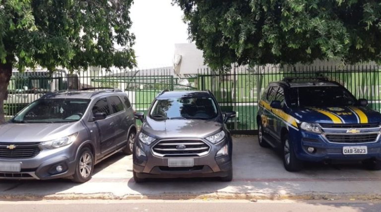 PRF recupera dois veículos furtados de locadoras que seriam levados para Bolívia