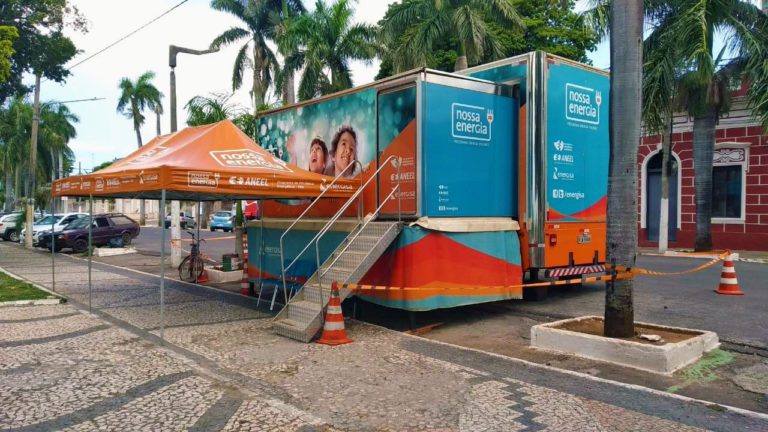 Unidade Móvel da Energisa realiza atendimento em Corumbá