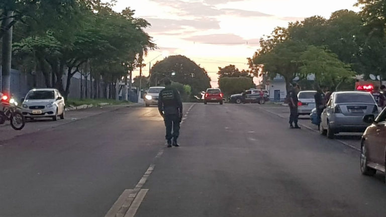 Operação Lei Seca em Corumbá flagra condutor embriagado e faz apreensão de veículos