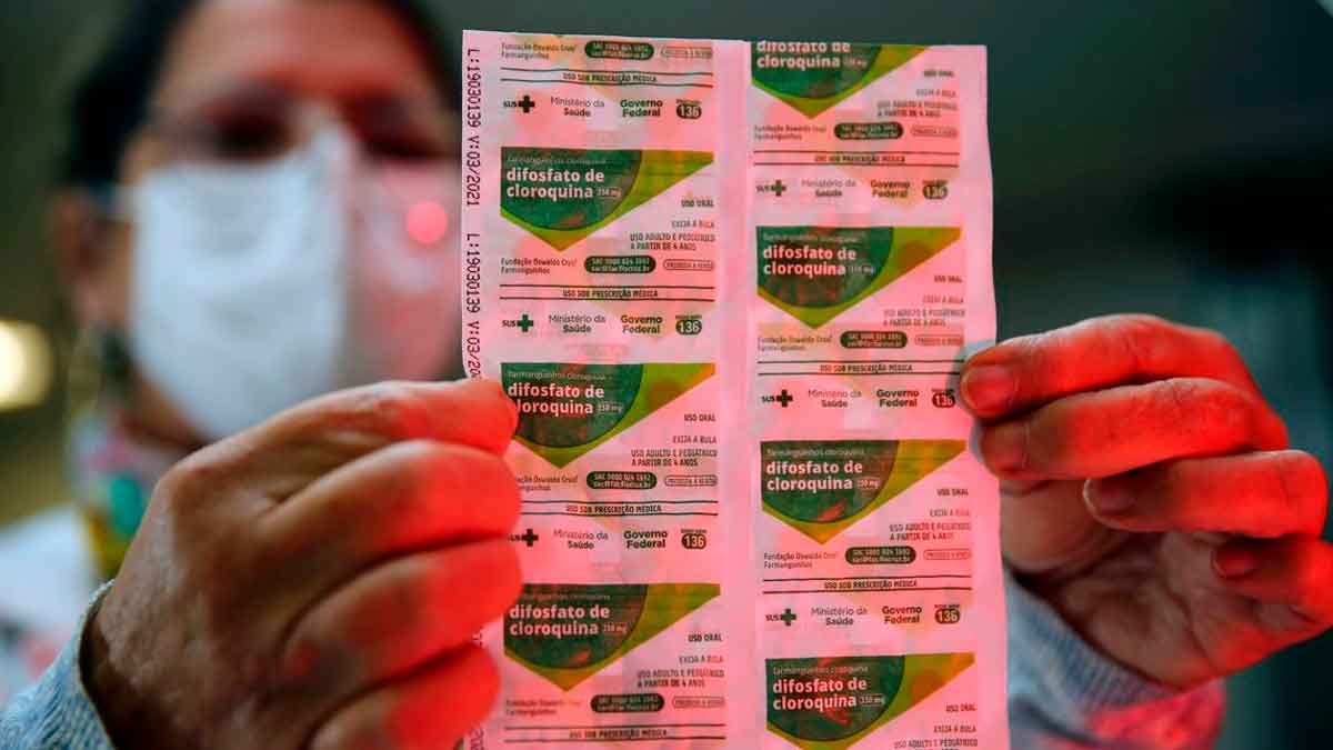 Governo francês suspende hidroxicloroquina como tratamento para covid-19
