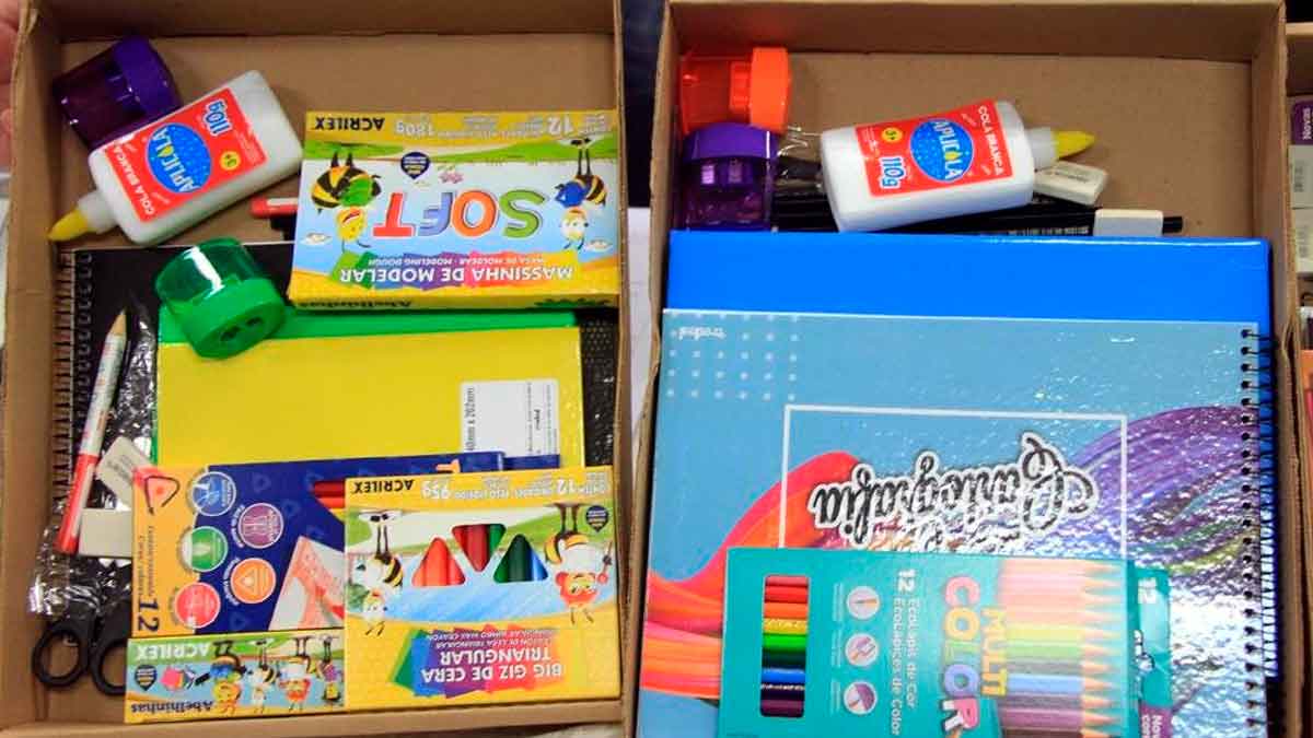Quase no meio do ano, prefeitura inicia entrega do Kit Escolar para alunos da REME
