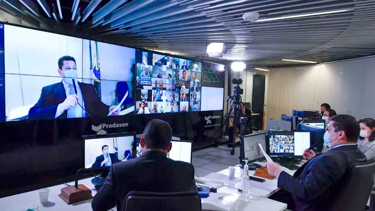 Projeto para adiamento do Enem 2020 é aprovado no Senado