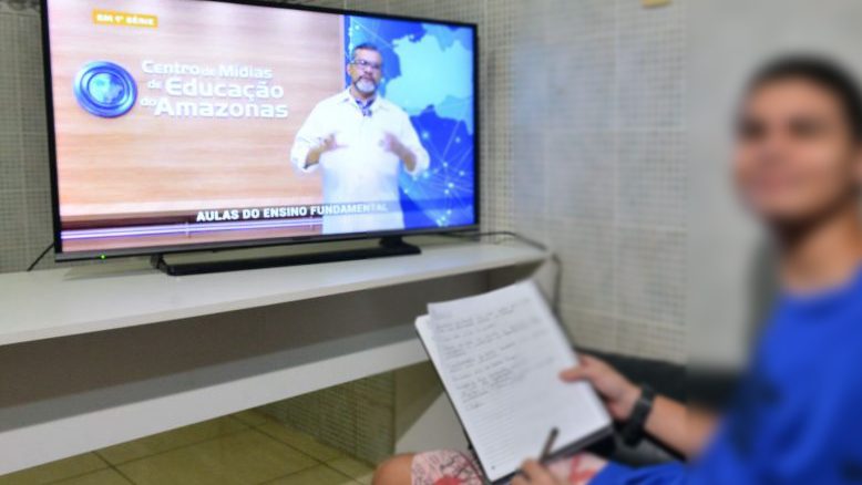 Alunos da rede estadual de ensino terão telecurso para aprendizagem