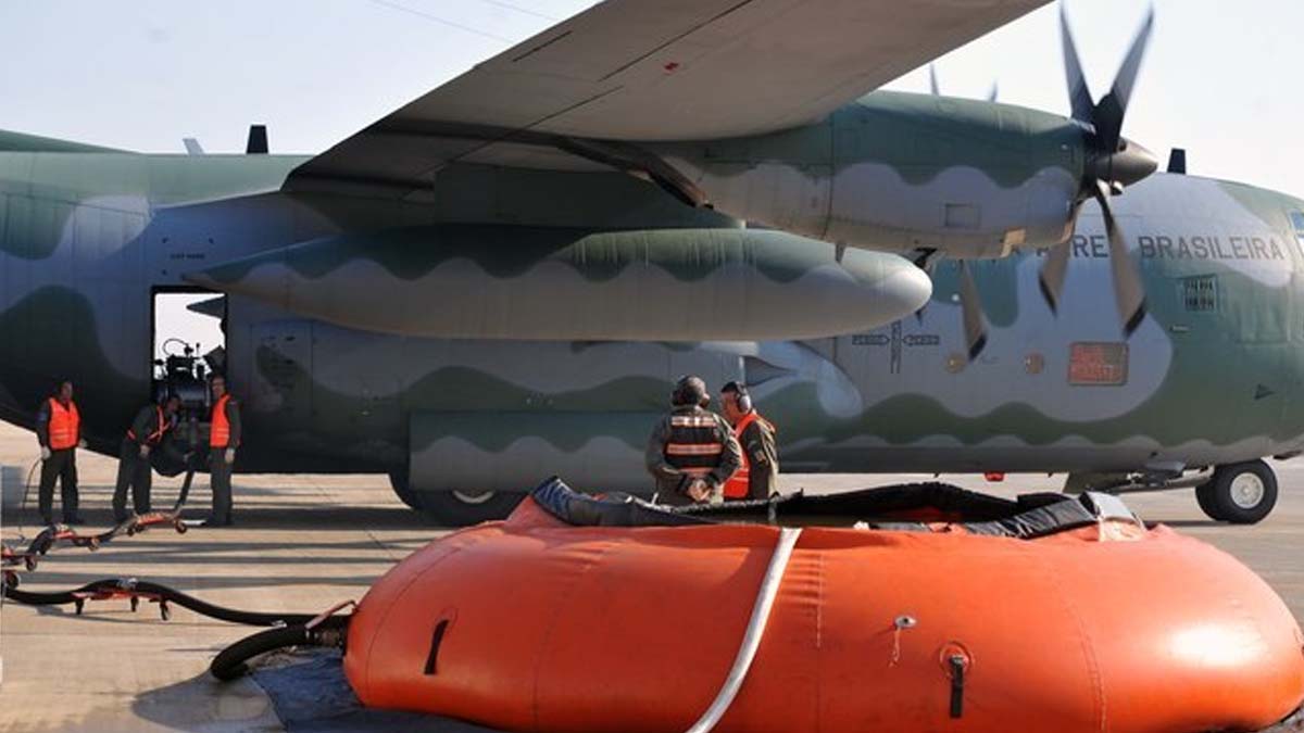 Você está visualizando atualmente Hércules C-130 inicia combate às queimadas no Pantanal a partir desta segunda-feira