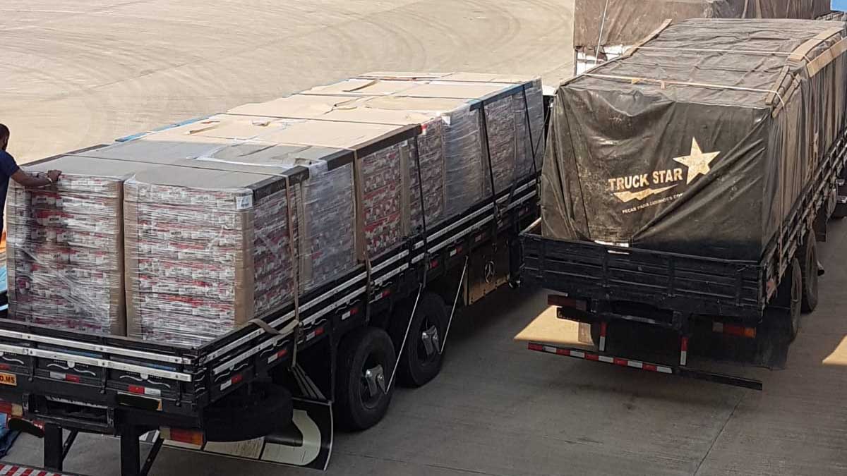 Você está visualizando atualmente Receita Federal apreende carretas carregadas com mais de 150 mil latas de cerveja na Fronteira