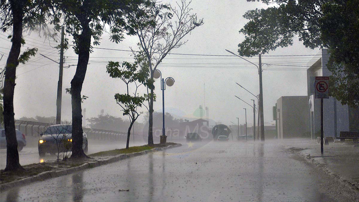 Você está visualizando atualmente Sábado com previsão de chuva e trovoadas em Mato Grosso do Sul