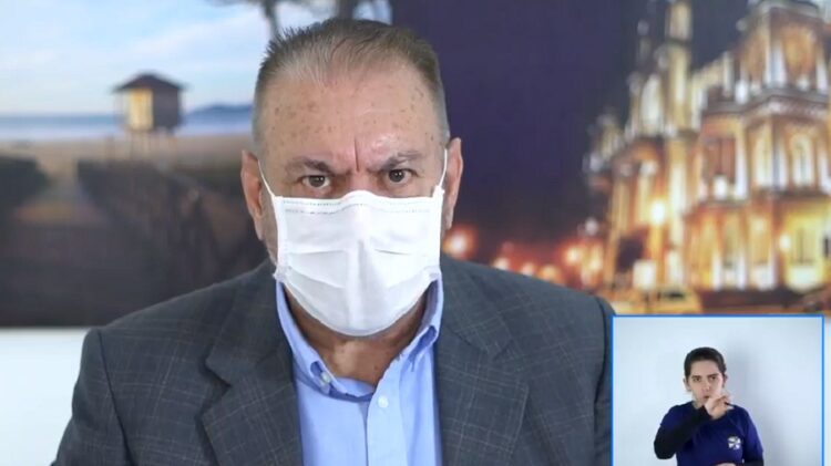 Prefeito de Itajaí (SC) quer tratar covid-19 com aplicação retal de ozônio