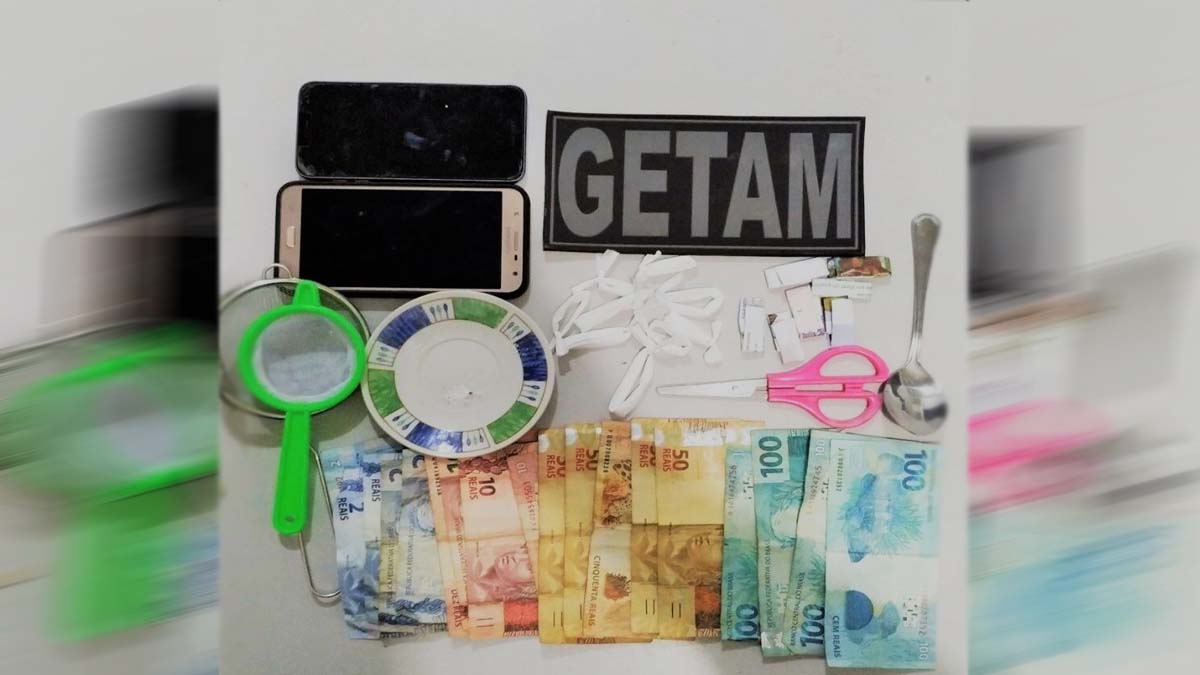 Leia mais sobre o artigo GETAM flagra venda de drogas e prende traficantes no Centro América