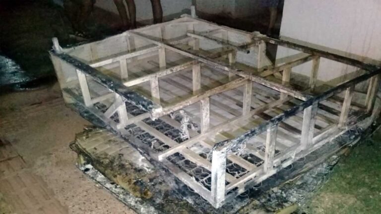 Homem ateia fogo em quarto de companheira e foge na parte alta de Corumbá