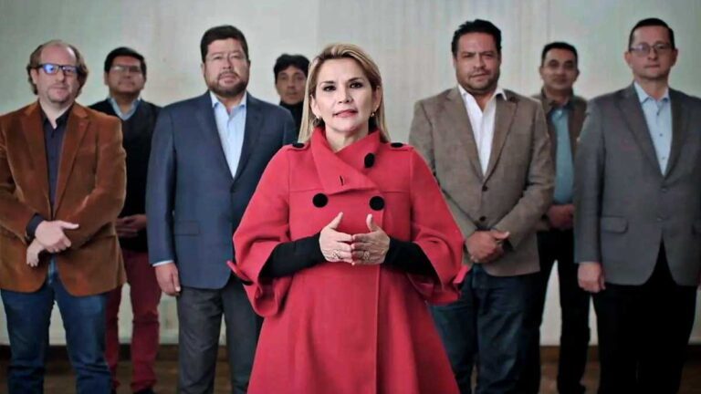 Atual presidente da Bolívia renuncia candidatura para eleições 2020