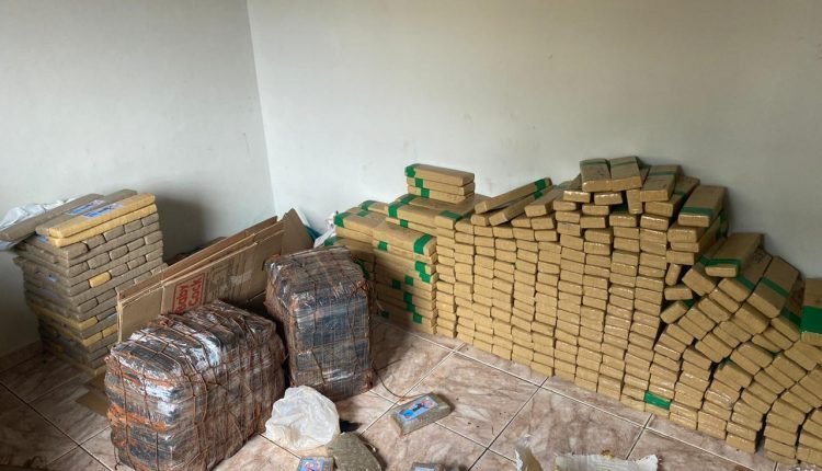 Traficantes usavam depósito em fundo de igreja para armazenar maconha