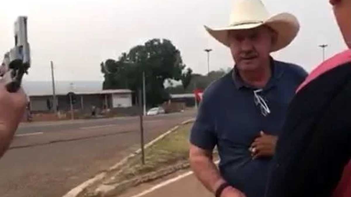 prefeito armado