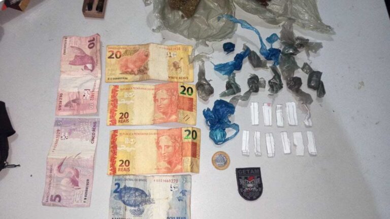 Flagrado com entorpecentes é preso por tráfico de drogas