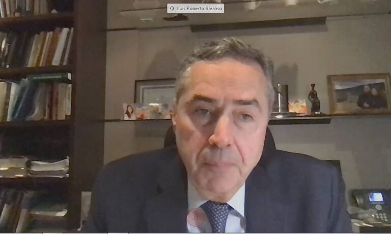 TSE firma parceria com WhatsApp para identificar disparos em massa, robôs e banir contas