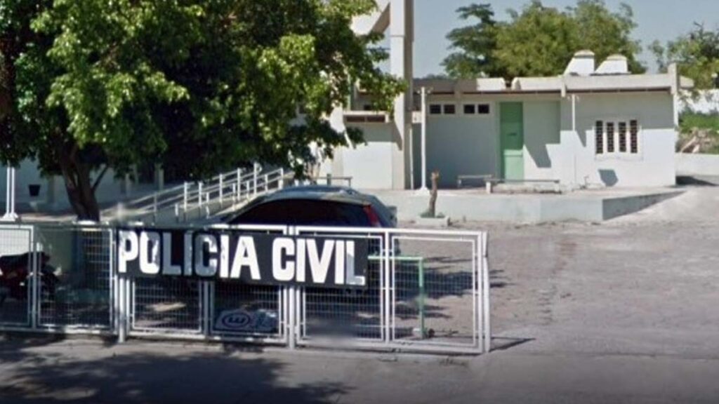 Mulher é agredida por pai de santo após cobrar por trabalho que não deu certo em Corumbá 2 1a DP