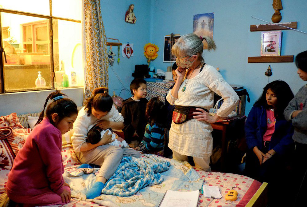 2020 10 12t185238z 547816331 rc26hj9t75ru rtrmadp 3 health coronavirus bolivia homebirth