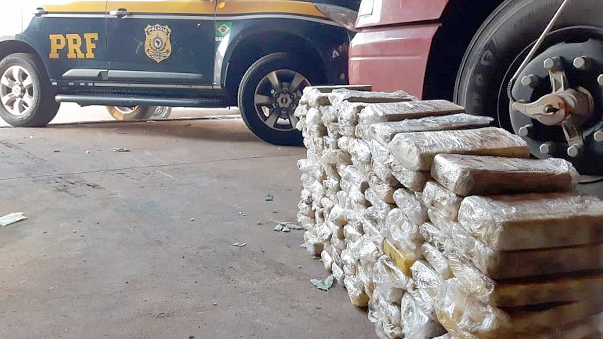 Você está visualizando atualmente Carregamento de cocaína avaliado em mais de R$ 5 milhões é apreendido pela PRF