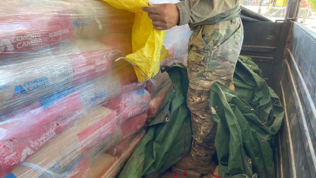 Caminhão com cimento vindo da Bolívia transportava 114 quilos de cocaína 2 cimento cacaina1