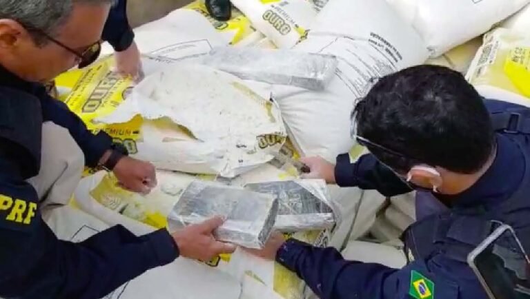 PRF apreende mais de 500 quilos de cocaína escondida em carga de farinha em MS