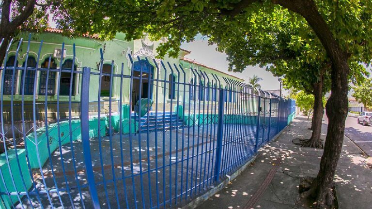 Alunos da rede municipal de Corumbá começam a receber kit alimentação nesta quarta-feira