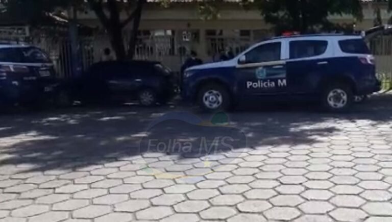 Familiares se recusam a usar máscaras durante visita a hospital e acabam presos pela PM