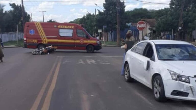 Bombeiros socorrem motociclista no bairro Maria Leite